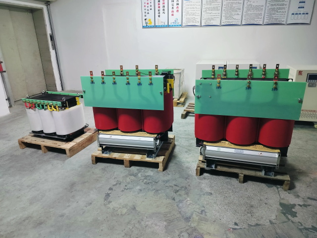 兴山KS11-1000KVA矿用变压器